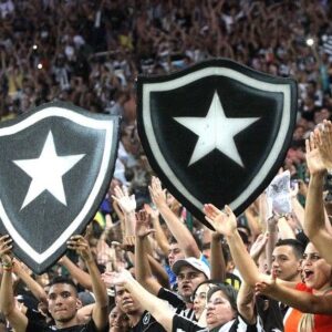 Botafogo define prioridades no mercado e planeja elenco para 2026 com cortes salariais