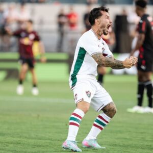 Fluminense ganha reforço importante com retorno de Lucho Acosta para o clássico contra o Vasco