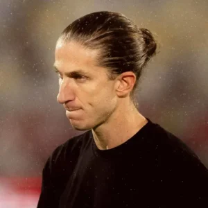 Conmebol abre processo disciplinar contra Filipe Luís por atraso do Flamengo na Libertadores